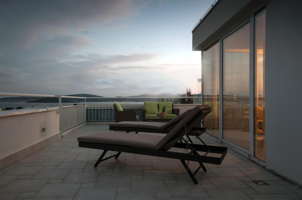 Sunset Penthouse Apartment With Jacuzzi And Seaview Zára Kültér fotó