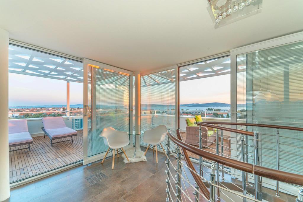 Sunset Penthouse Apartment With Jacuzzi And Seaview Zára Kültér fotó
