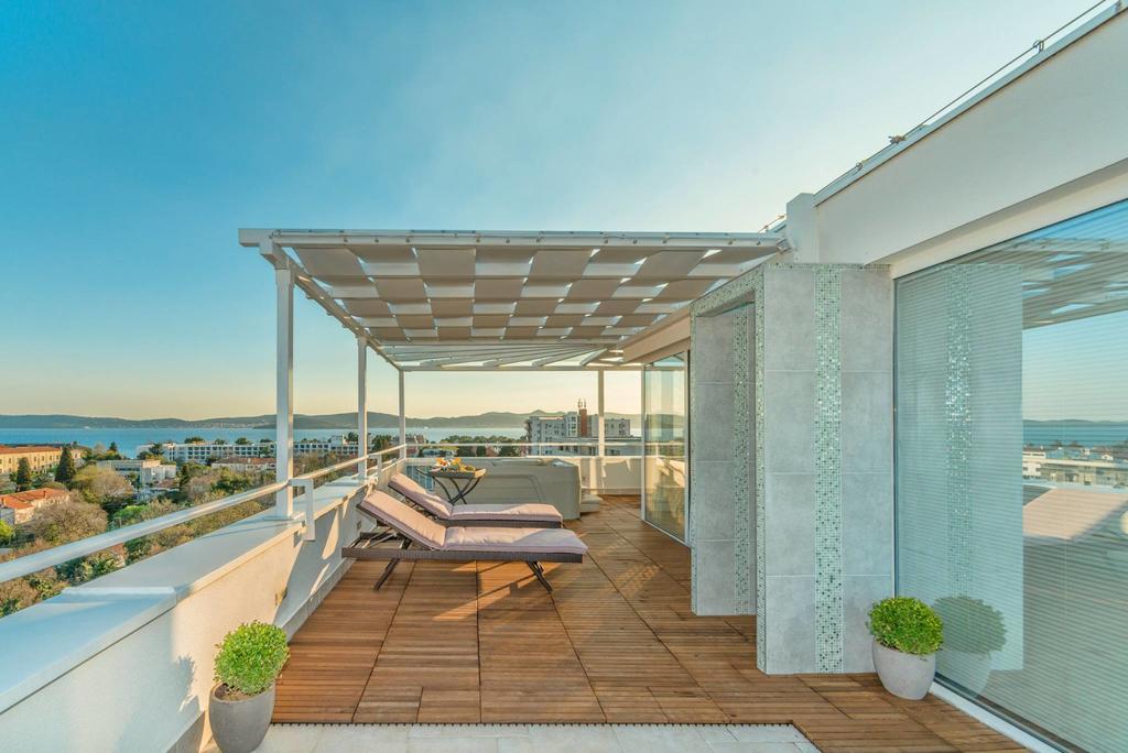Sunset Penthouse Apartment With Jacuzzi And Seaview Zára Kültér fotó