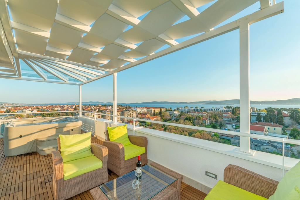 Sunset Penthouse Apartment With Jacuzzi And Seaview Zára Kültér fotó